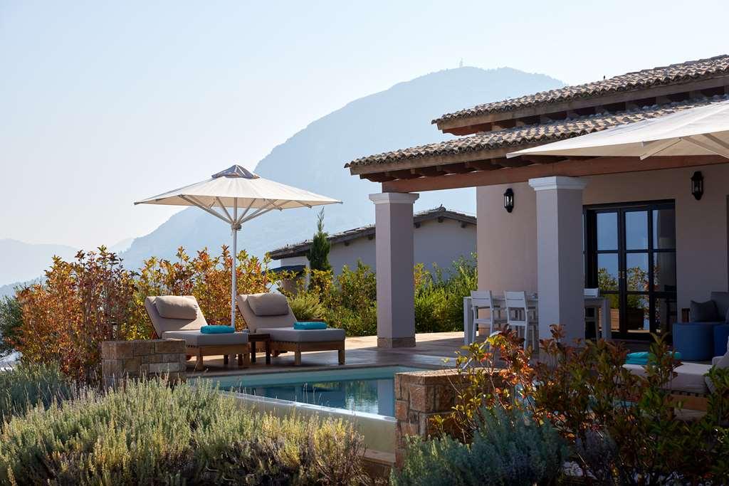 Hotel Angsana Corfu 5*